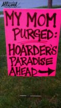 How to advertise for a garage sale with clever signs