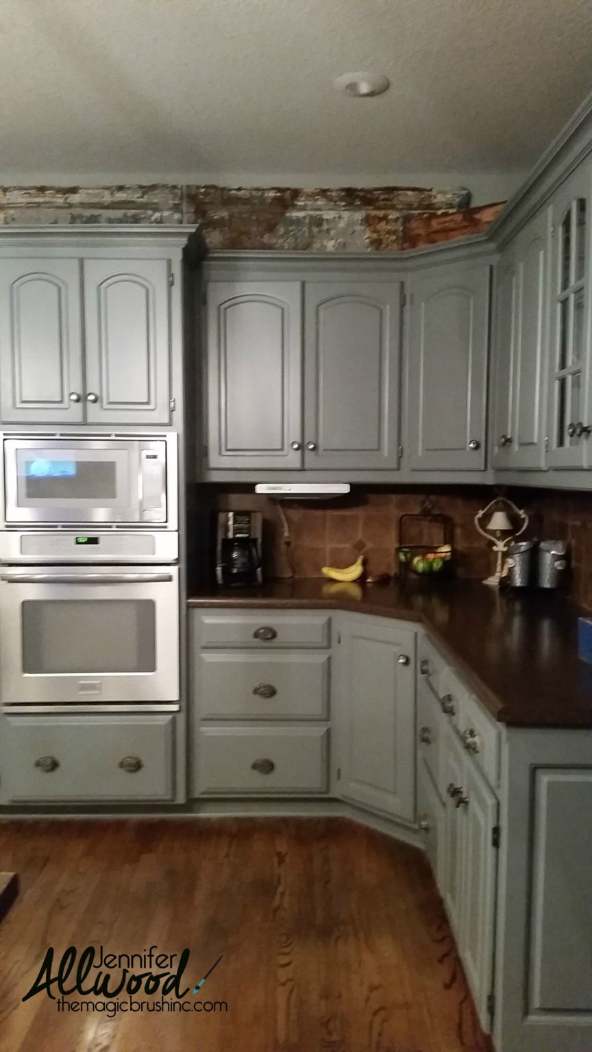 How to Paint Kitchen Tile and Grout - an Easy Kitchen Update