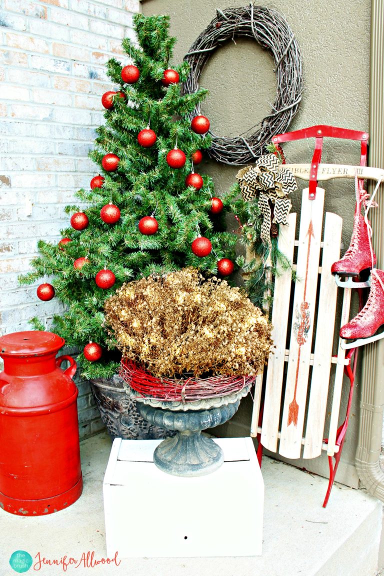 Spray Painted Mums - add Christmas sparkle to the porch | Magic Brush